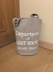 TBMZ-LOSTSOCK24 Mand "Department of Lost Socks" - zand